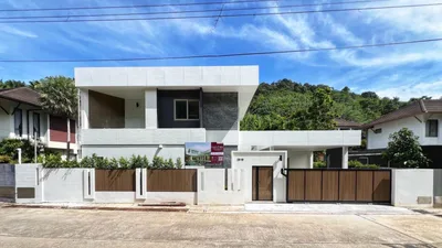 Luxury Pool Villa for Sale – Loch Palm Villas Kathu view 3
