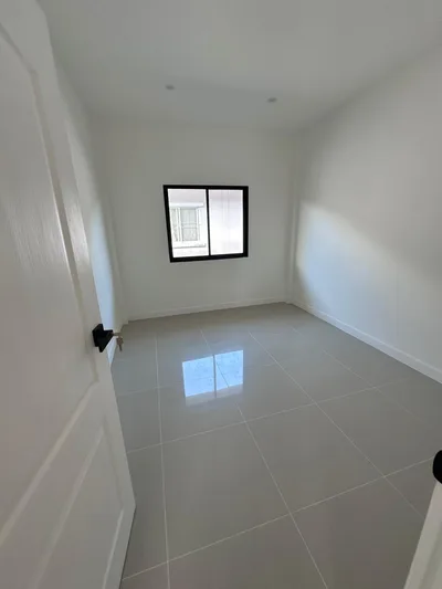 Two-Storey Semi-Detached House for Sale – Dusitburi Village view 9