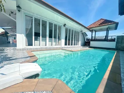 Detached House for Rent at Property Details view 1