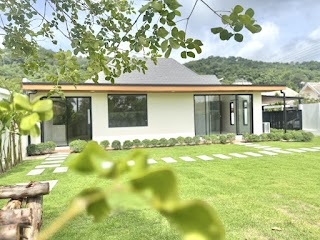 Corner Unit with Massive Land | Promphan Village, Pa Khlok view 4