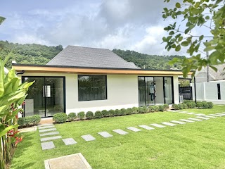 Corner Unit with Massive Land | Promphan Village, Pa Khlok view 7