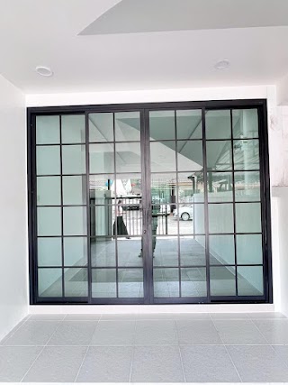 Townhouse for Sale – Jomthong Manikram Village view 3