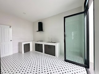 Newly Renovated Twin House for Sale Srisuchart 5 view 15