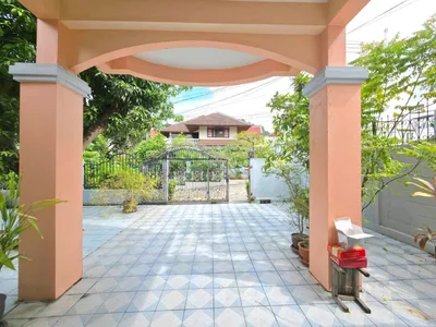 Corner Detached House for Sale – Aeksin Phanasan Village view 3