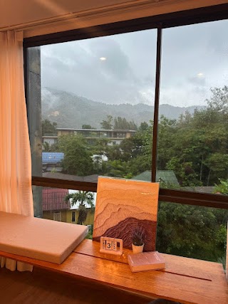 Hill Myna Condominium 5th floor view 5