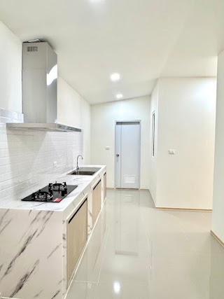 บ้านแฝดชั้นเดียว ทำเลใจกลางเมือง หลังใน view 13