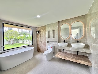 Corner Unit with Massive Land | Promphan Village, Pa Khlok view 10