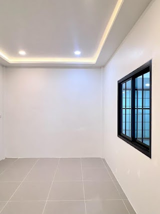 Townhouse for Sale – Jomthong Manikram Village view 4