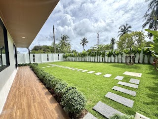Corner Unit with Massive Land | Promphan Village, Pa Khlok view 5