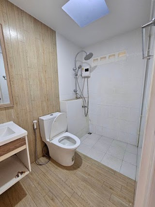 House for Sale – Rock Garden view 10