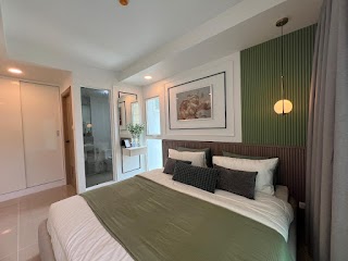 Royal Place Condominium – Condo for Sale view 16