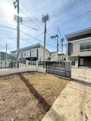 Townhouse for Sale – Green Ville Village (Corner Unit) view 4