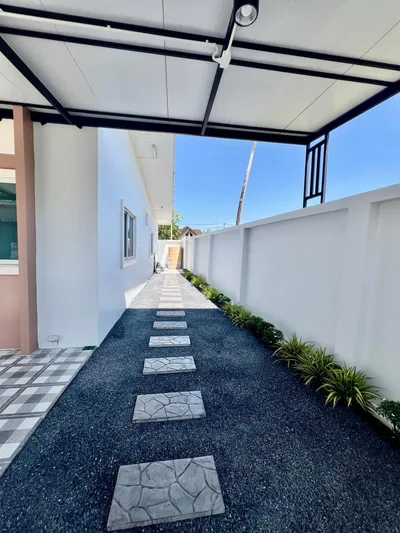 Newly Renovated Corner House for Sale – Issara Village Bangjo view 5
