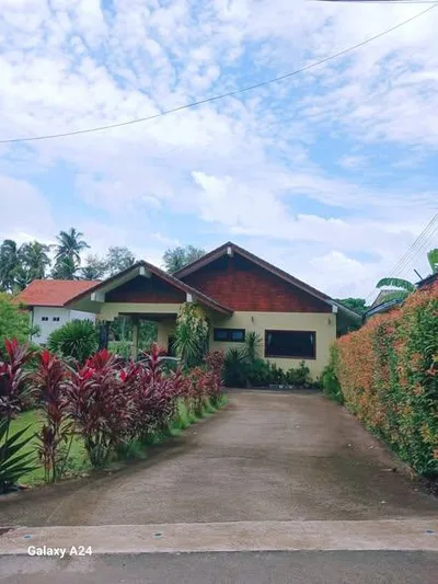 Only 3 minutes from the house to the beach! Peaceful and private atmosphere, perfect for relaxation view 1