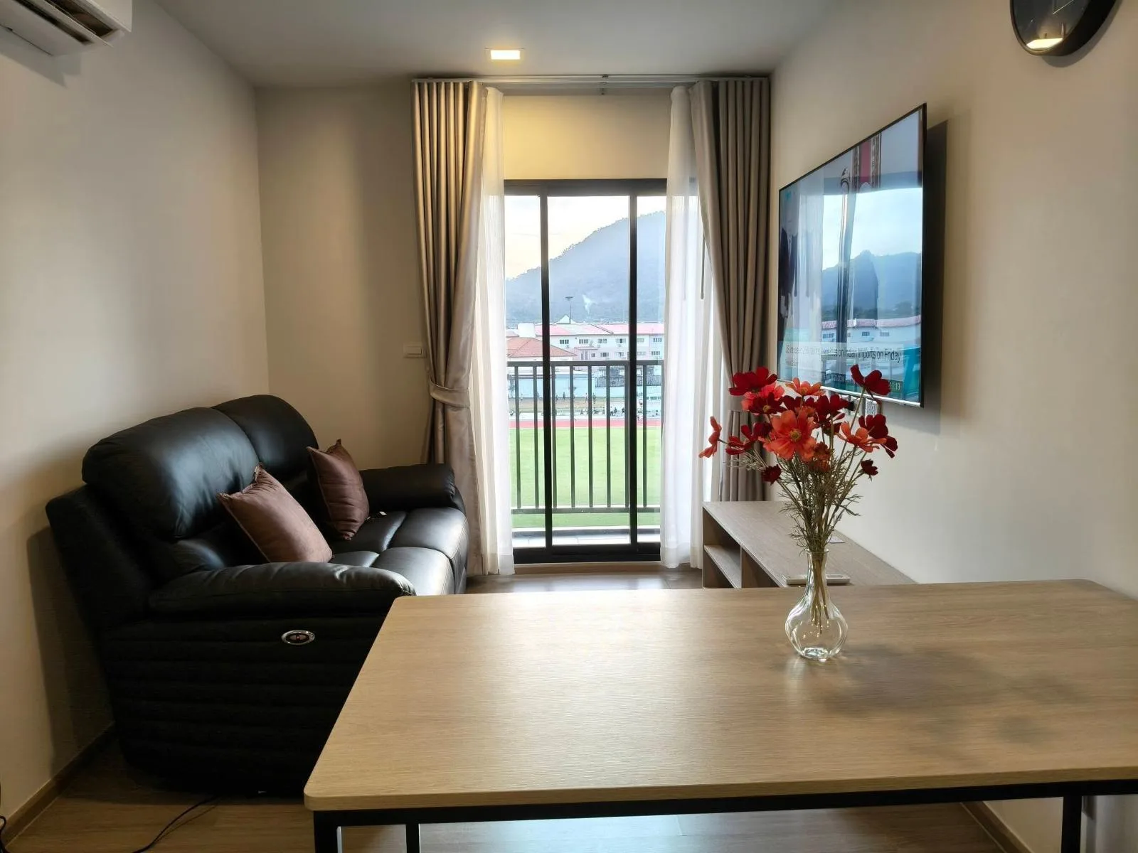 2-Bedroom Condo for Rent – DCondo Reef