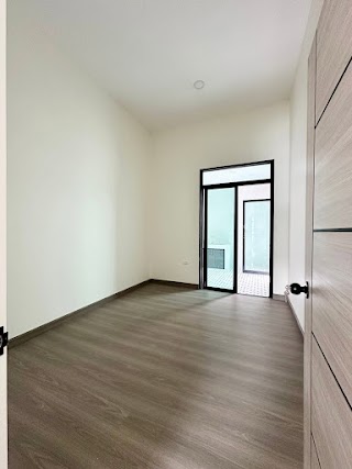 Newly Renovated Twin House for Sale Srisuchart 5 view 6