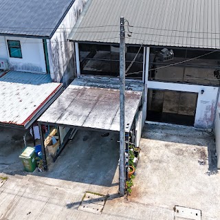 Single-and-a-Half Story Townhouse for Sale view 2