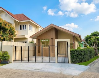 Detached House for Sale in Soi Bang Chi Lao 2 view 1